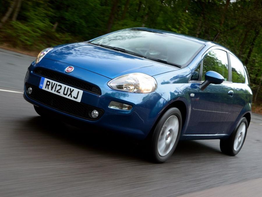  Fiat Punto 3-Door 2012 года  (UK) (фото 5 из 13)